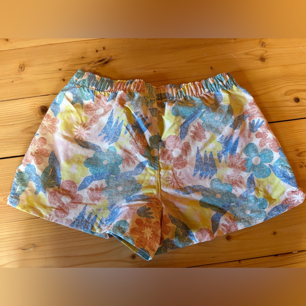 Patagonia Women's Multicolor Floral Athletic Shorts - Picture 2 of 4